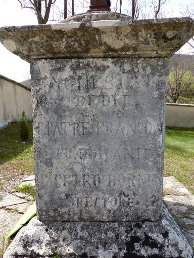 Croix du cimetière de Barret-de-Lioure