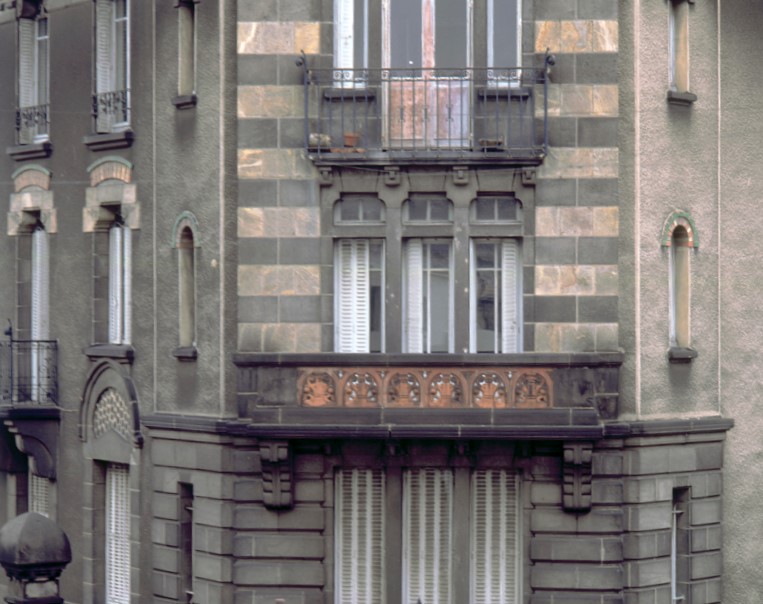 balcon d'immeuble