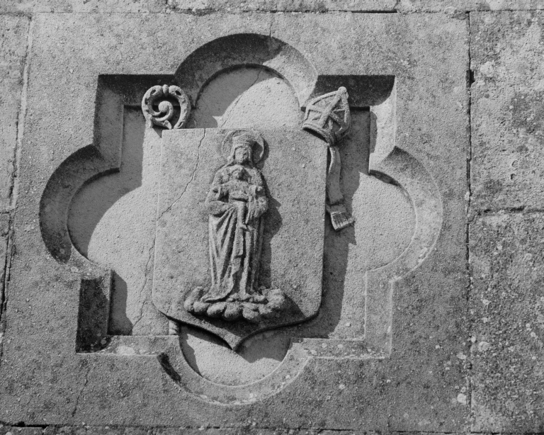 Figure colossale : Notre-Dame-du-Voeu
