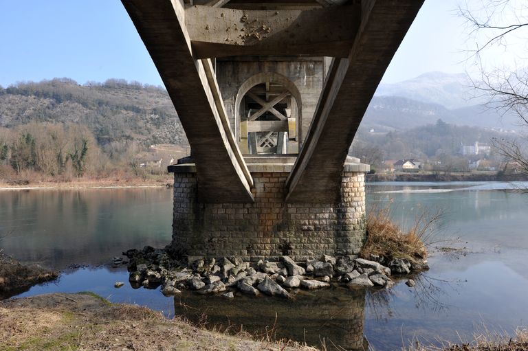 Pont routier de Lucey