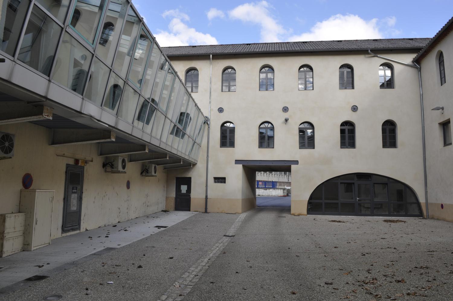 Usine de papeterie et cité ouvrière Montgolfier - Canson actuellement musée et société MP Hygiène Papeterie Pupil