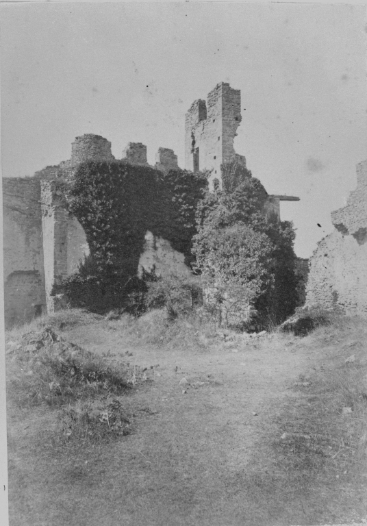 Château fort de Couzan