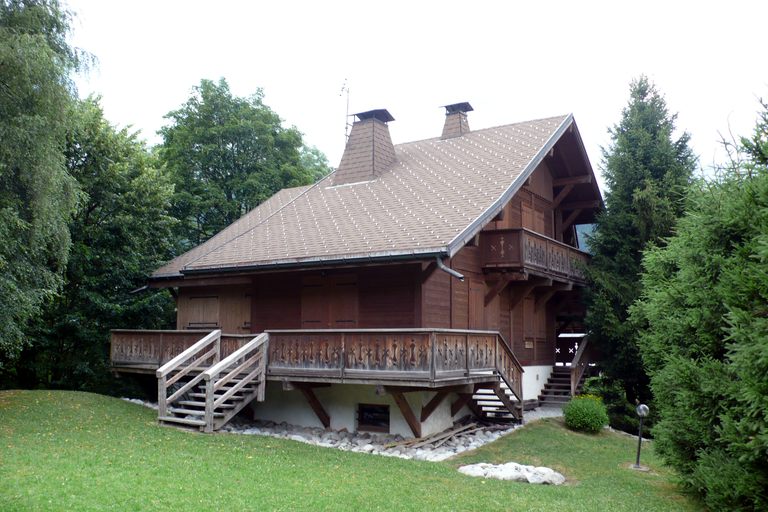 Maison, dite chalet la Marjolaine