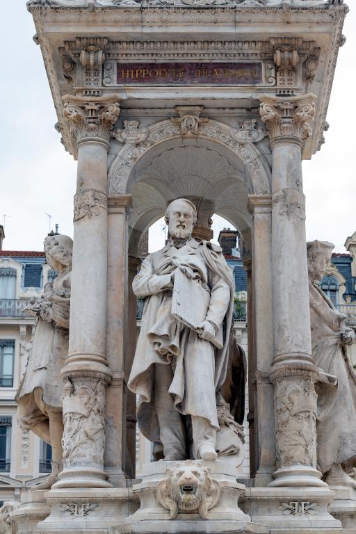 Ensemble de quatre statues : Delorme, Audran, Coustou et Flandrin, artistes lyonnais