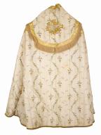 chape, chasuble, 2 étoles, manipule, voile de calice, bourse de corporal : ornement blanc n°1