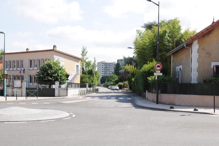 Boulevard des Généraux Forestier et chemin de Viborgne, actuellement boulevard des Généraux Forestier