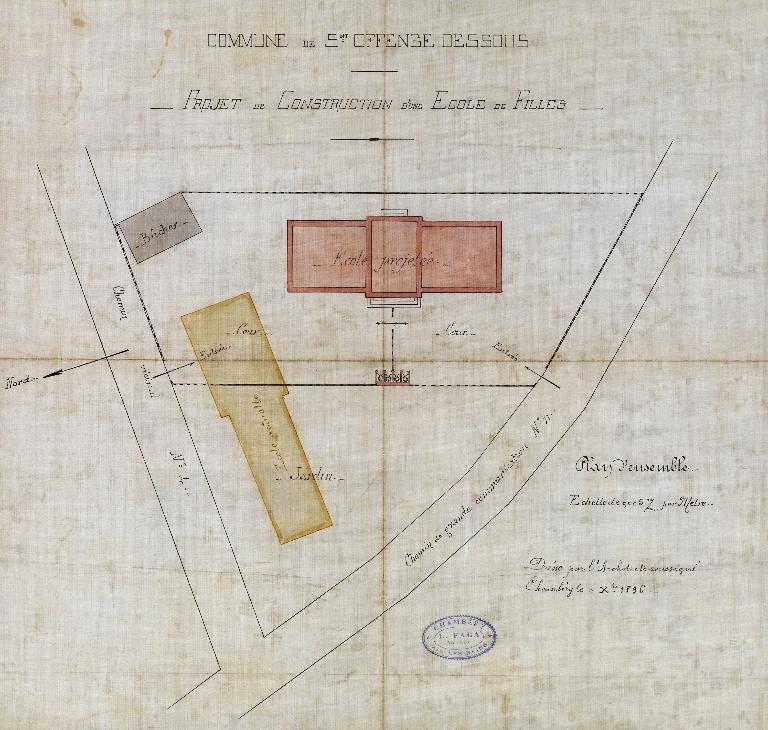 École de filles et mairie, puis école de filles et de garçons et mairie, puis école de filles et enfantine, actuellement mairie et logement