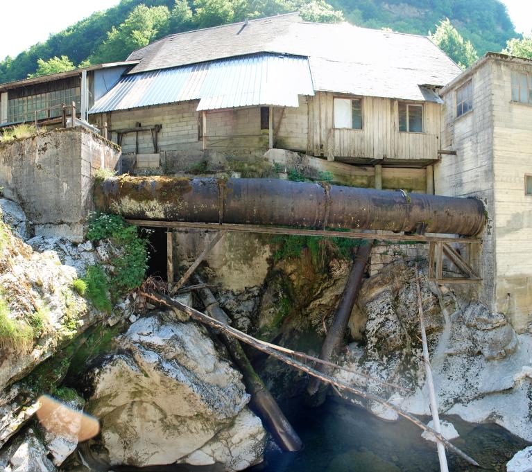 scierie puis scierie, moulin, battoir à chanvre, actuellement scierie et micro-centrale hydroélectrique