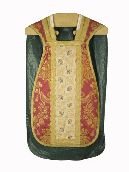 chasuble : ornement rouge n°6