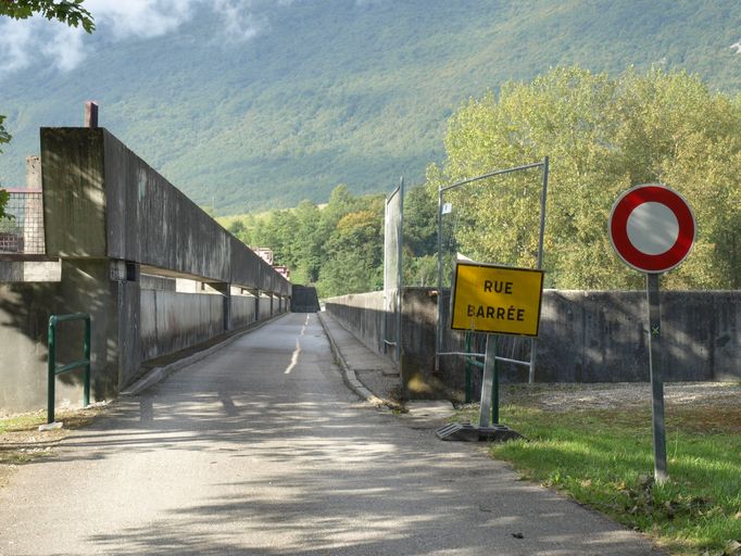 Barrage de retenue de Motz, pont, passerelle