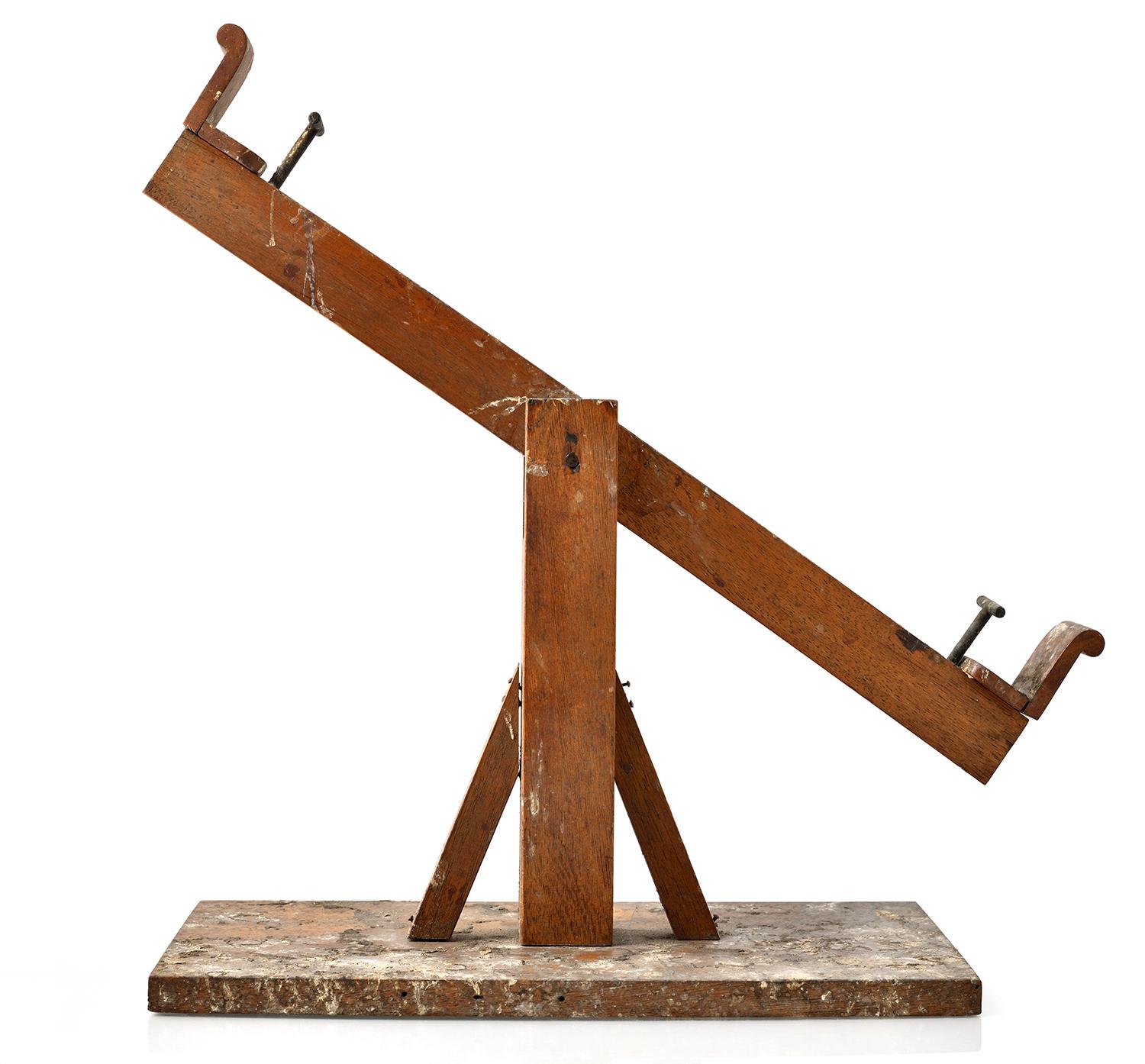 Instrument de démonstration de phénomènes physiques, support balancier, balançoire