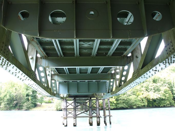 Pont routier de Pyrimont, dit passerelle de Surjoux