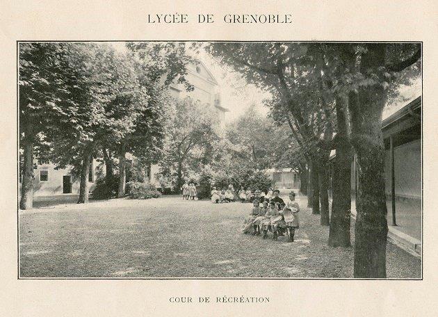 Collège de jésuites, dit Royal-Dauphin, puis école centrale, lycée impérial, collège royal, lycée de jeunes filles, actuellement cité scolaire Stendhal