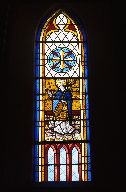 Ensemble de 2 verrières : Vierge à l' Enfant, saint Maurice bénissant (baie 3, 4), verrière à personnages