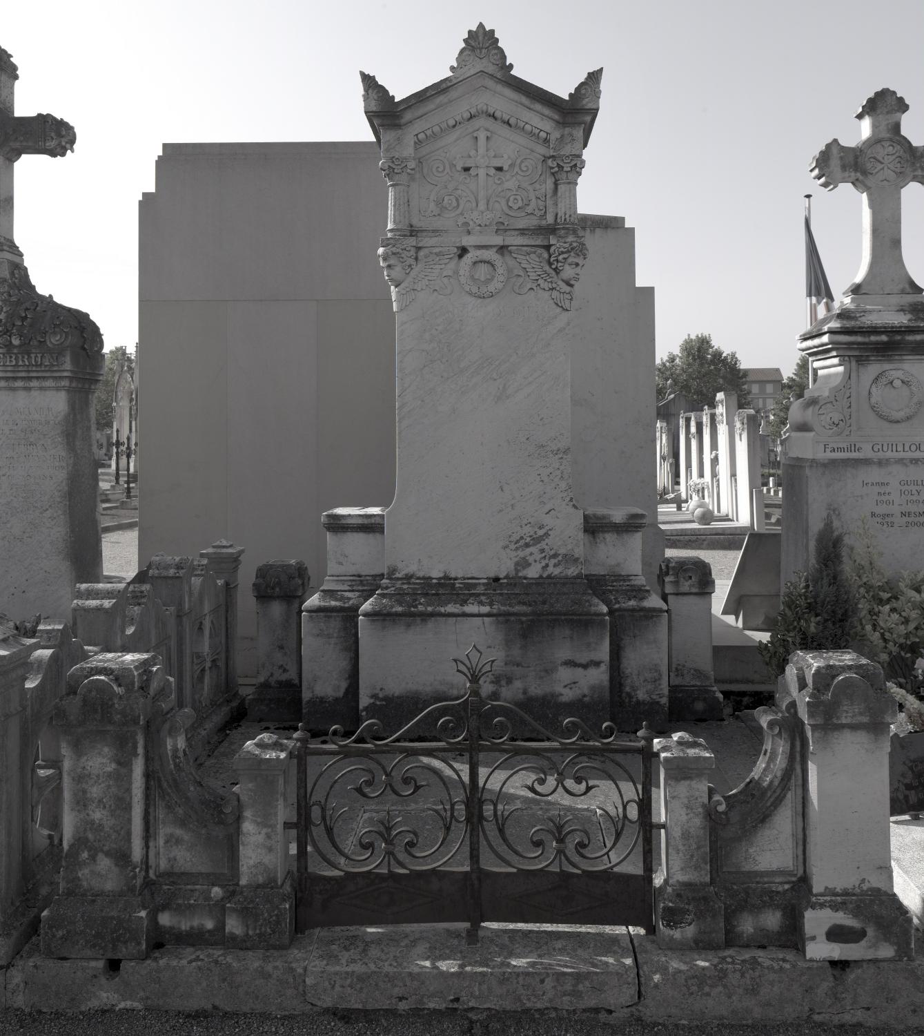 Tombeau de la famille Dubief