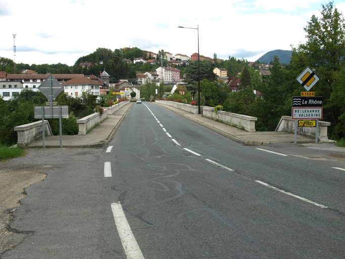 Ensemble de deux ponts routiers, dont le pont routier de Savoie