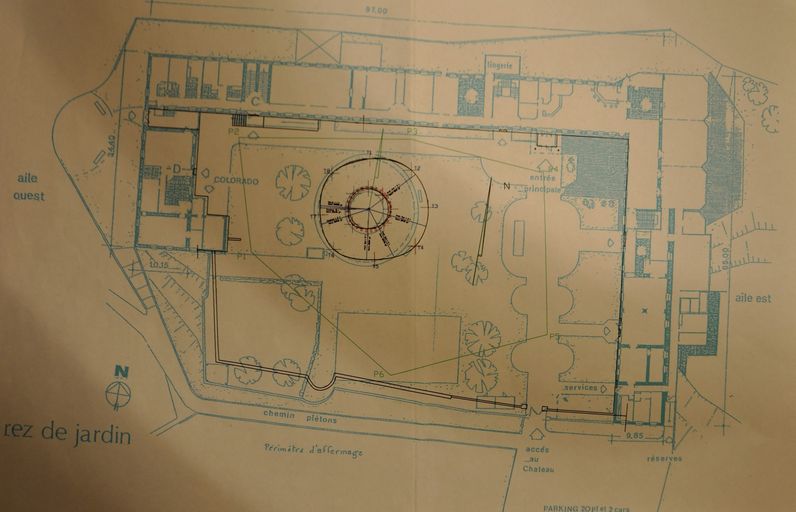 Château de Faverges, puis Usines Duport et Blanc, puis Société Gourd-Croizat-Dubost et Cie, Soierie Stünzi, puis logements, actuellement gîte et accueil d'événements