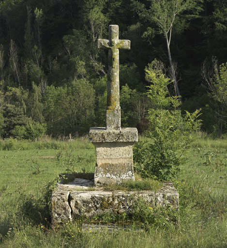 Croix de chemin (dite croix de Morts)