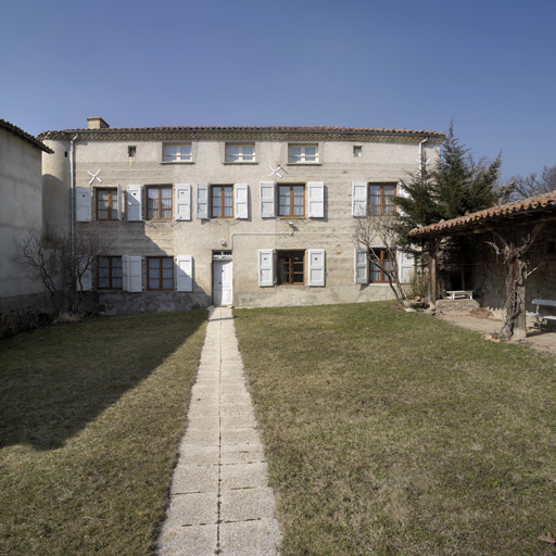 Demeure, actuellement maison de retraite de soeurs augustines