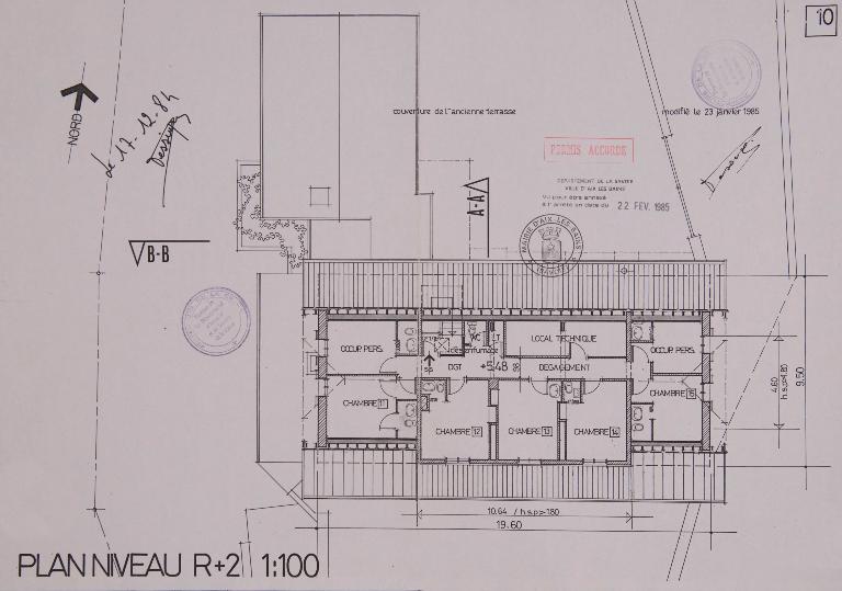 Remise agricole et logement, dépendance du domaine de Chantemerle, puis maison, puis hôtel de voyageurs, dit Auberge de Chantemerle, actuellement résidence meublée Le Chantemerle