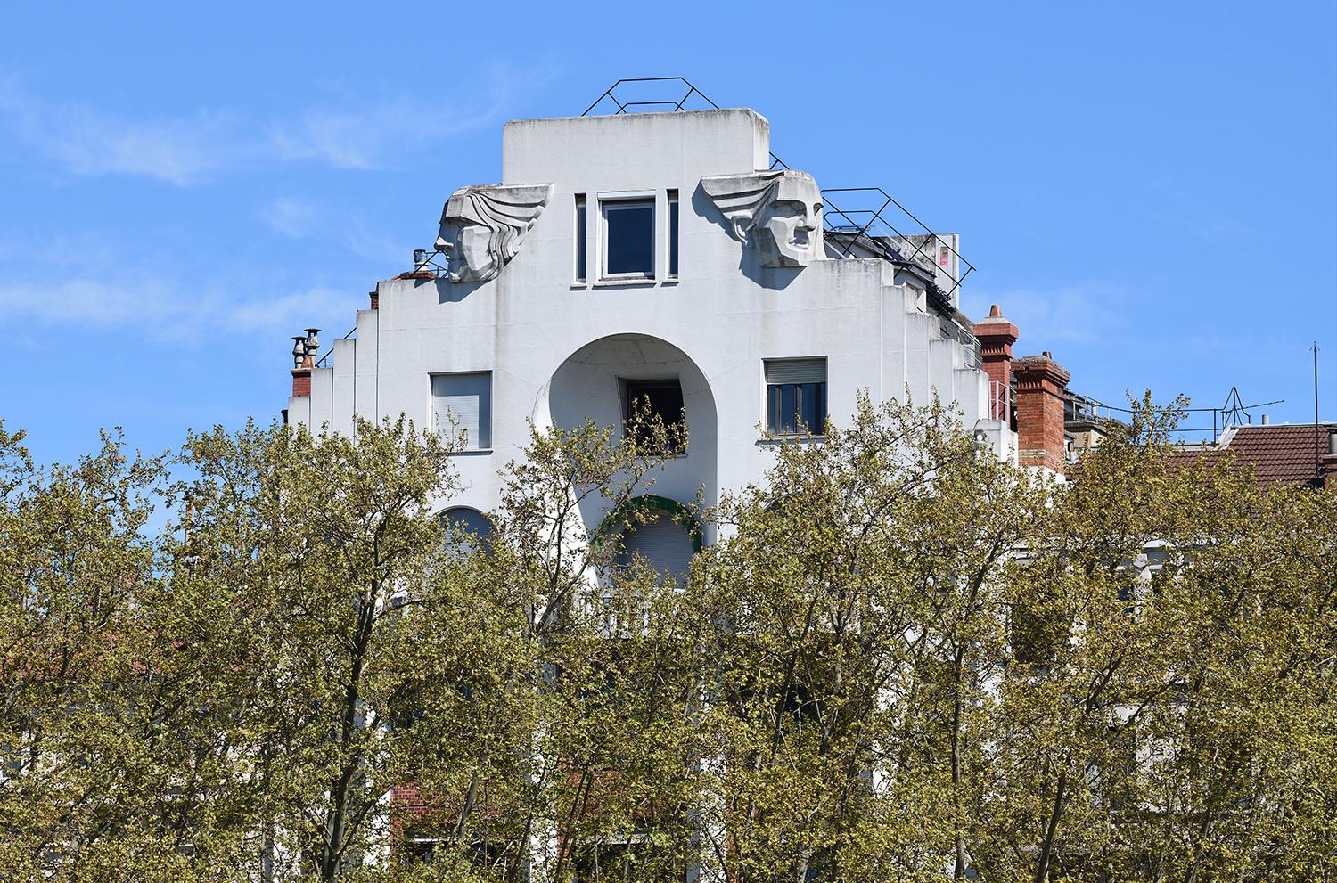 Immeuble des soieries Barioz actuellement bureaux