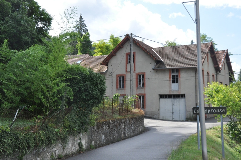 Moulins du marquis de Cluze puis moulin et scierie Pressevot puis Minoterie Pressevot