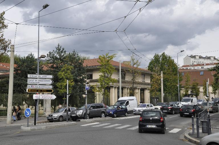 Lycée de garçons, actuellement lycée d'enseignement secondaire et supérieur Claude-Fauriel