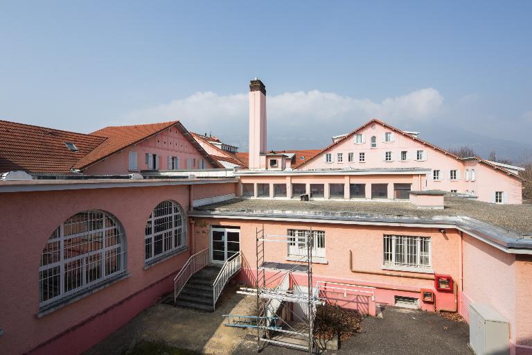 Immeuble à logements, dit phalanstère de la Viscamine puis colonie de vacances, actuellement lycée d’enseignement général Pierre-du-Terrail