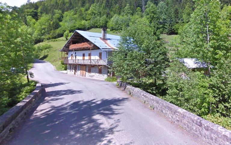 Moulin à farine, battoir, pressoir et scierie du Pont actuellement logement et vestiges