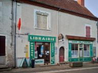 Maison, actuellement maison, café, magasin de commerce