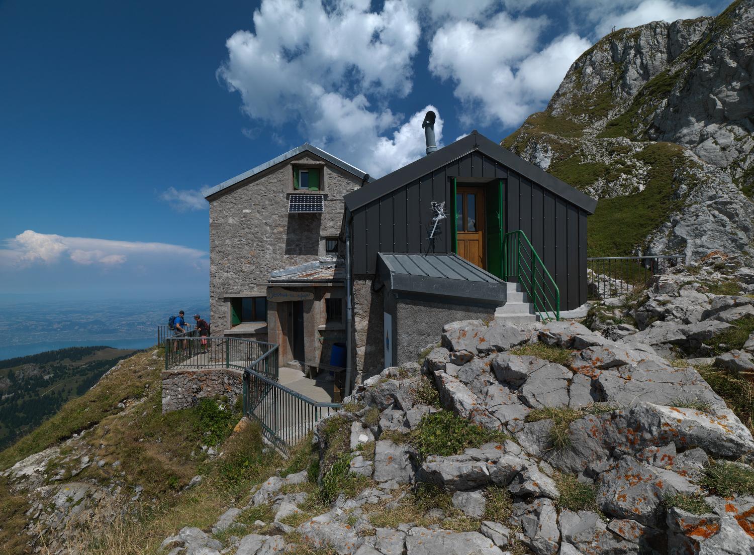 Refuge de la Dent d'Oche