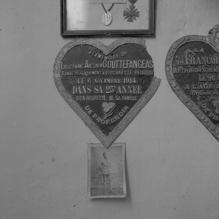 Le mobilier de la chapelle Notre-Dame et Saint-Galmier, d'un prieuré de bénédictins, dite chapelle du cimetière