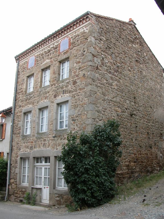 Atelier de cordonnerie, actuellement maison