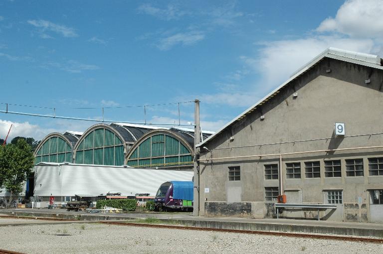 Les ateliers SNCF de la Mulatière dit Oullins-machines, atelier de réparation de locomotives électriques puis Technicentre d'Oullins