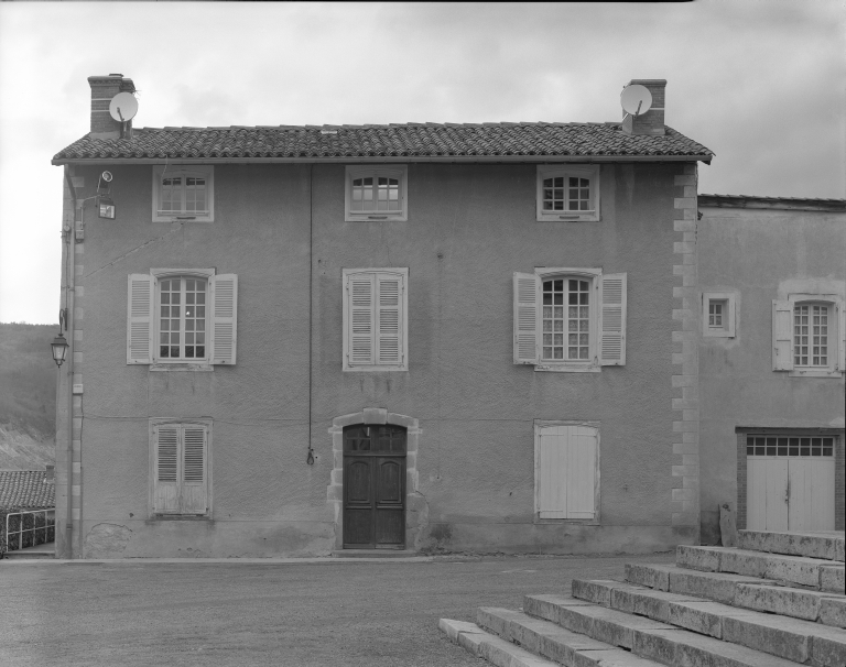 Maison de chanoinesse