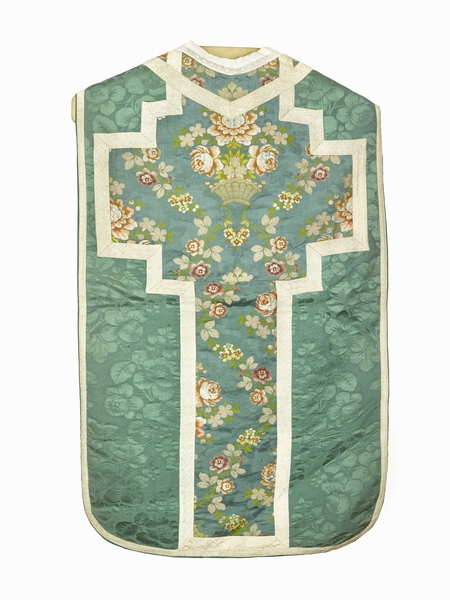 chasuble, manipule, voile de calice, bourse de corporal : ornement vert n°1