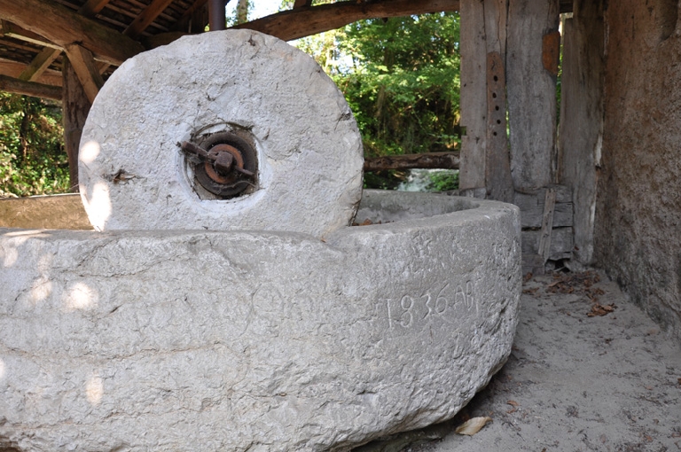 Moulin à farine et battoir Bellemain puis minoterie Bovagnet actuellement logement et sans affectation