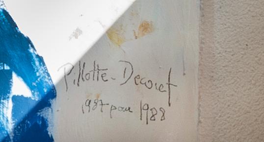 Revêtement mural : sans titre