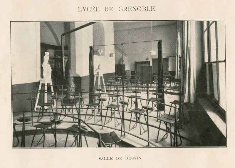 Collège de jésuites, dit Royal-Dauphin, puis école centrale, lycée impérial, collège royal, lycée de jeunes filles, actuellement cité scolaire Stendhal
