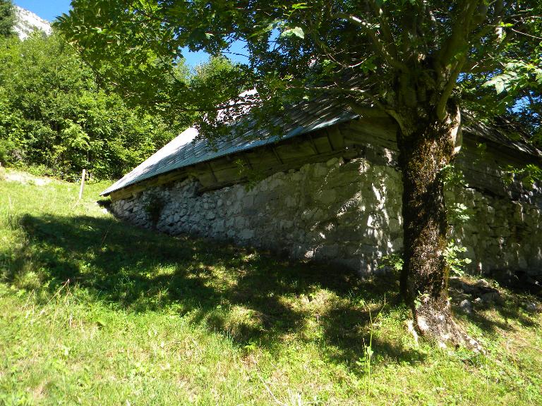 Les alpages du versant nord du col de la Frasse