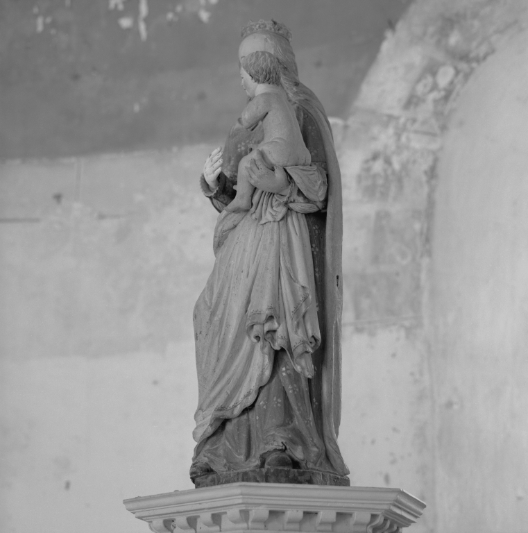 Statue : Vierge à l'Enfant