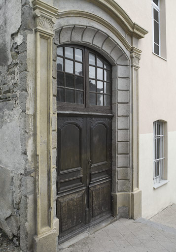 Ancien couvent d'Ursulines actuellement collège Victor-de-Laprade