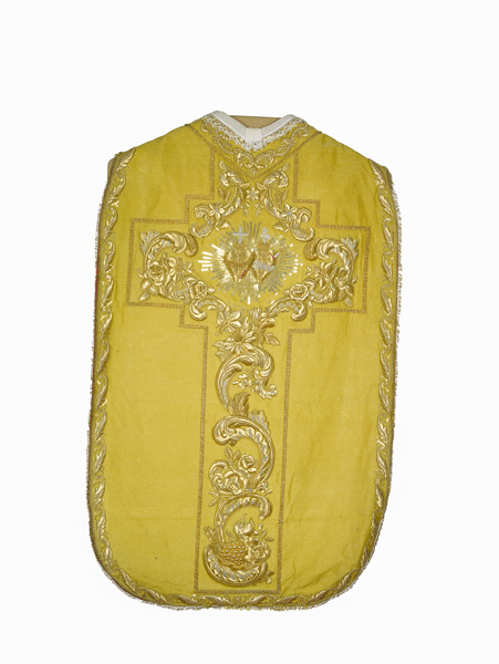 chasuble : ornement doré n°3