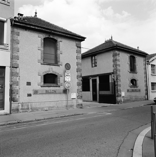 Usine de mise en bouteilles des eaux minérales Georges actuellement Usine de matériel d'équipement industriel dite Etablissements Billon