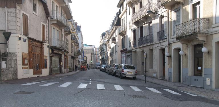 Rue Davat, anciennement rue du Conchat, puis des Moulins, puis rue des Ecoles