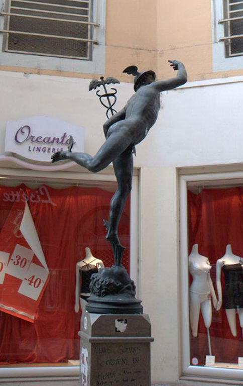 Statue : Mercure volant