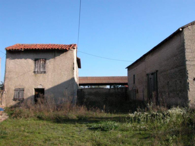 Ensemble de deux fermes