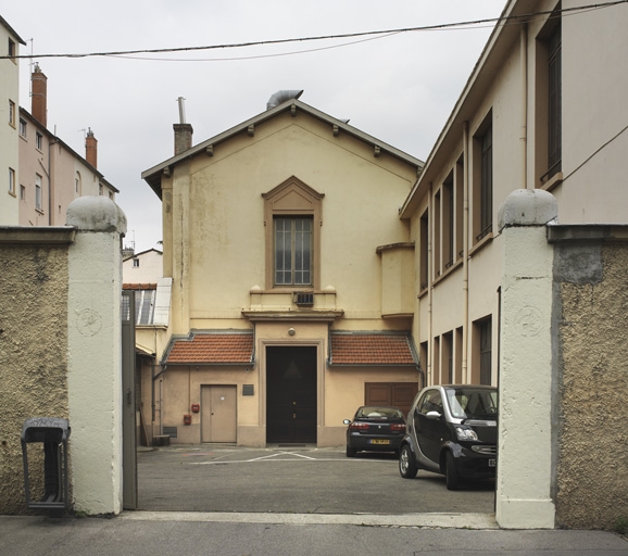 Tissage dit soierie Coudurier Fructus et Descher puis SIC Usine d'apprêt puis soierie Delacquis actuellement loge maçonnique dite Grande Loge Féminine de France