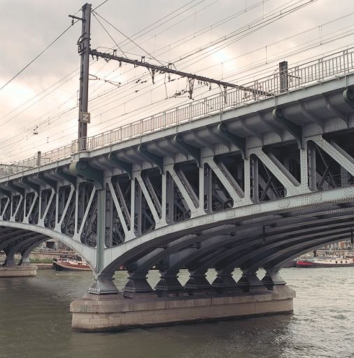 Viaduc ferroviaire de la Quarantaine