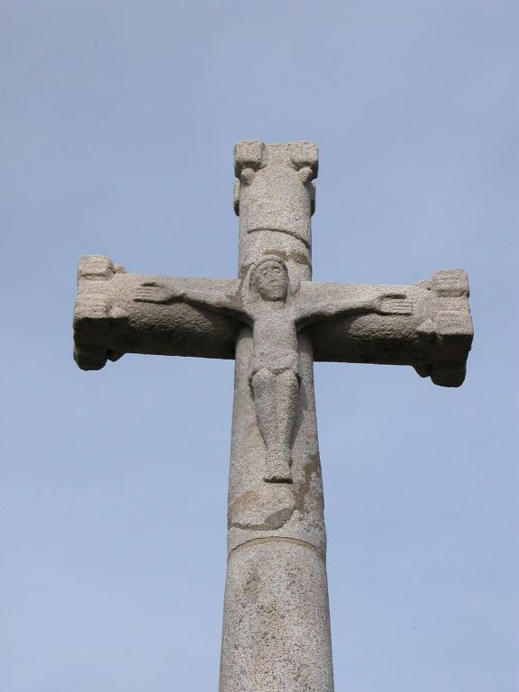 Croix de cimetière, actuellement croix monumentale